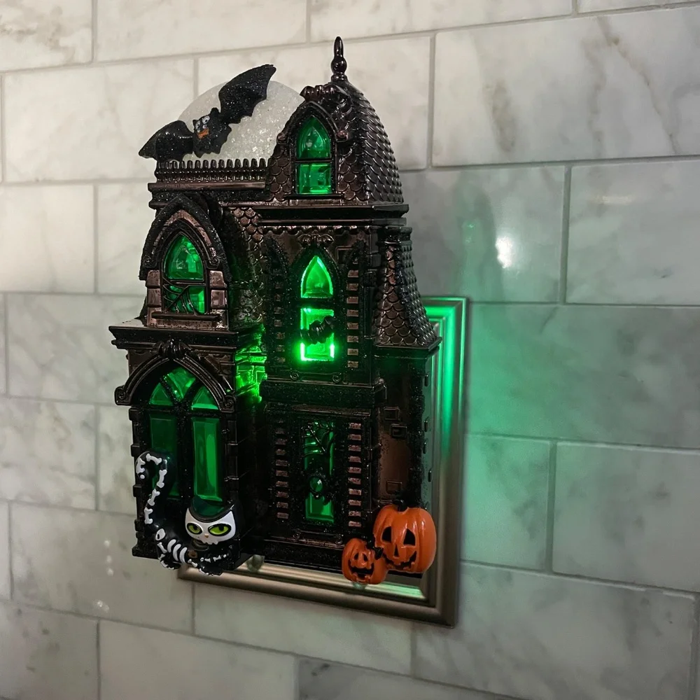 BATH & BODY WORKS Halloween Haunted House Wallflower Nightlight RARE BNWOT - Picture 4 of 15
